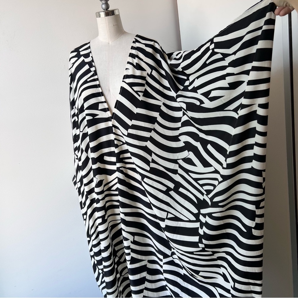 Zebra Like Tunic Size 3x Or One Size - image 5